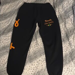 Men’s or Women’s Carrots Black and Orange Sweatpants. Men’s Medium, BNWOT.
